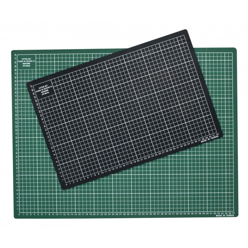 3701254700025 - PLAQUE DE COUPE 45X30 CM